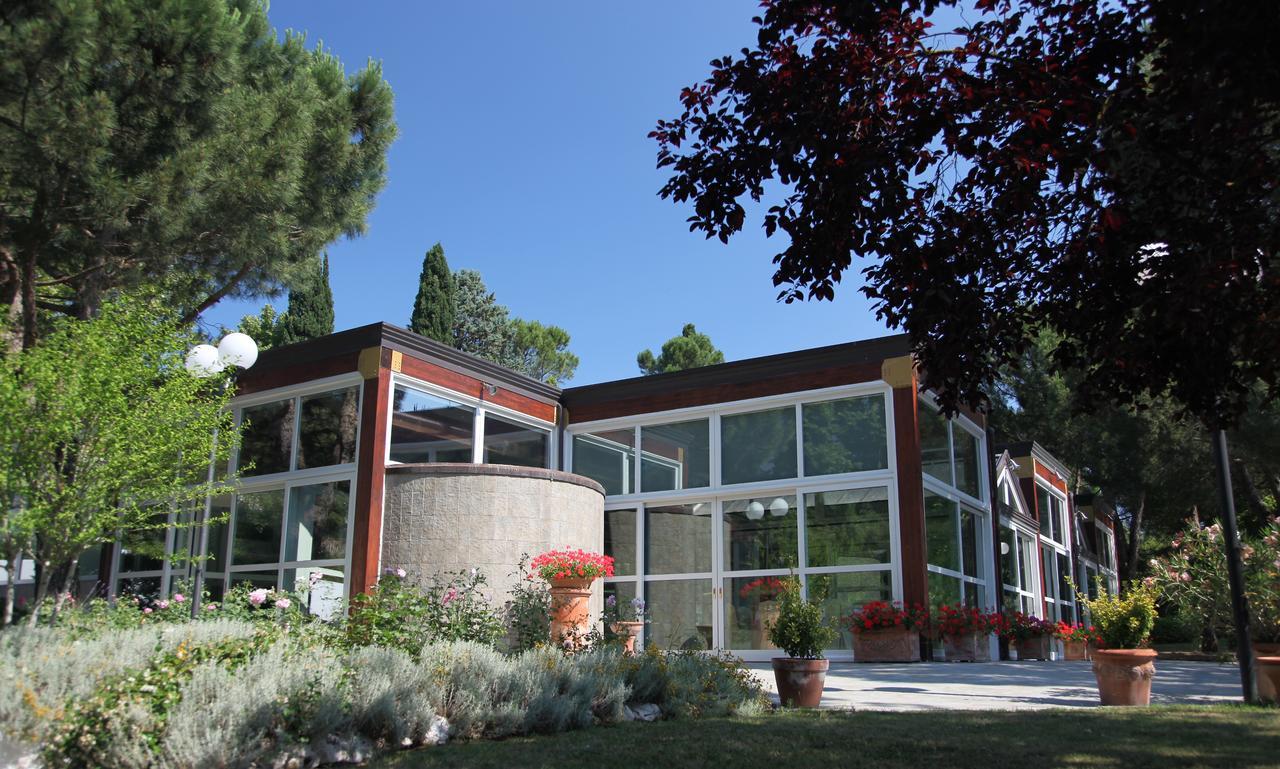 Albergo Ristorante Da Domenico Monte San Savino Exterior photo